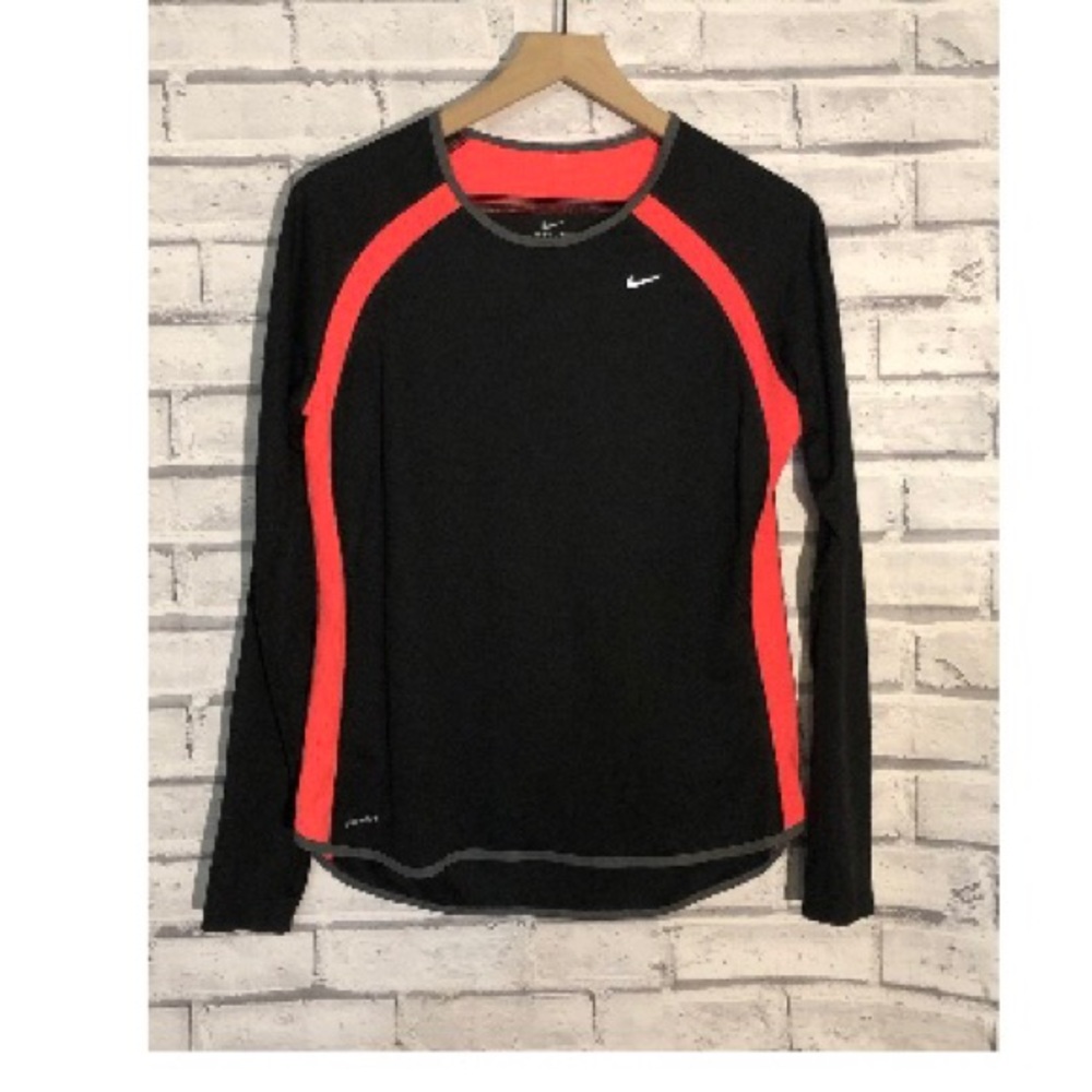 NIKE dri- fit full sleeves tshirt✨